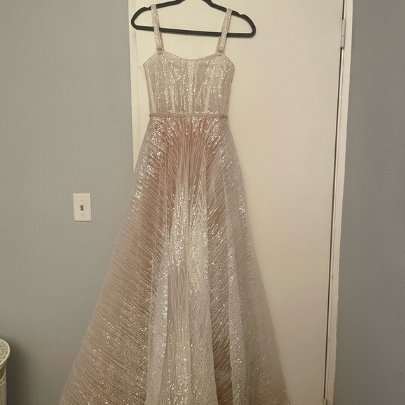 Bronx and Banco Mademoiselle Bridal Gown XXS - Picture 6 of 16